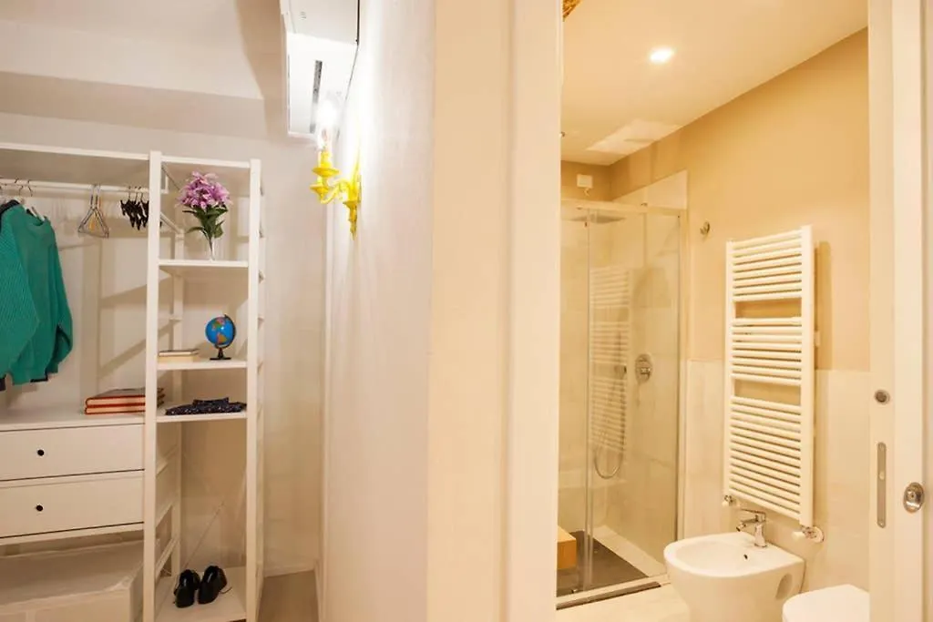 The New Luxury Apartment In The Historic Center Lucca 0*,  Itálie